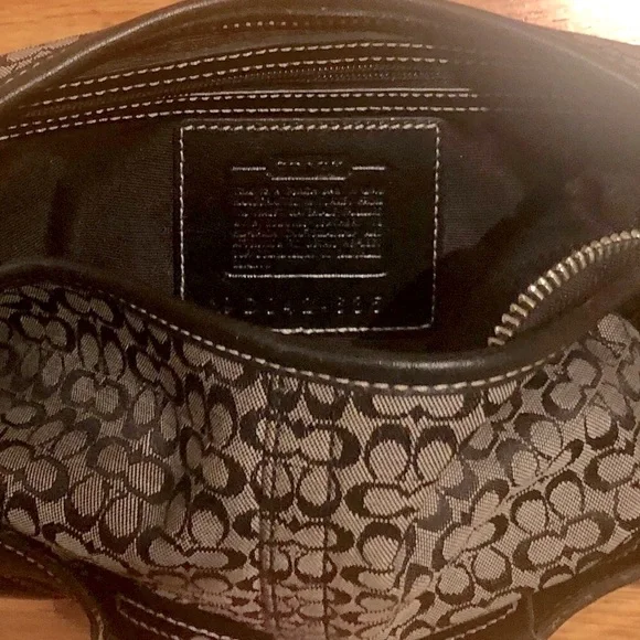 Coach Signature Canvas mini hobo bag in black - Picture 4 of 5